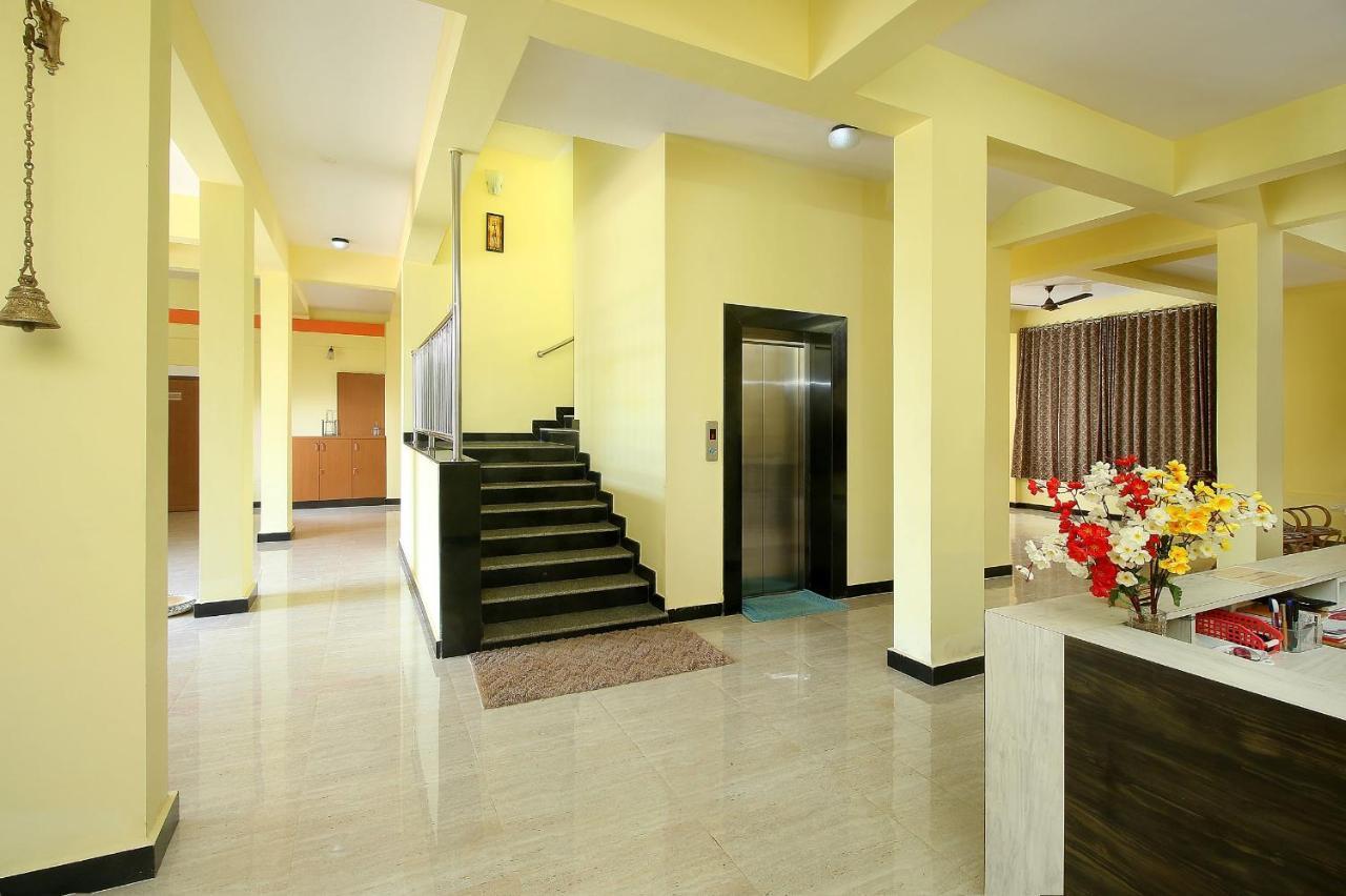Hotel 7 Seas Vagator Exterior photo